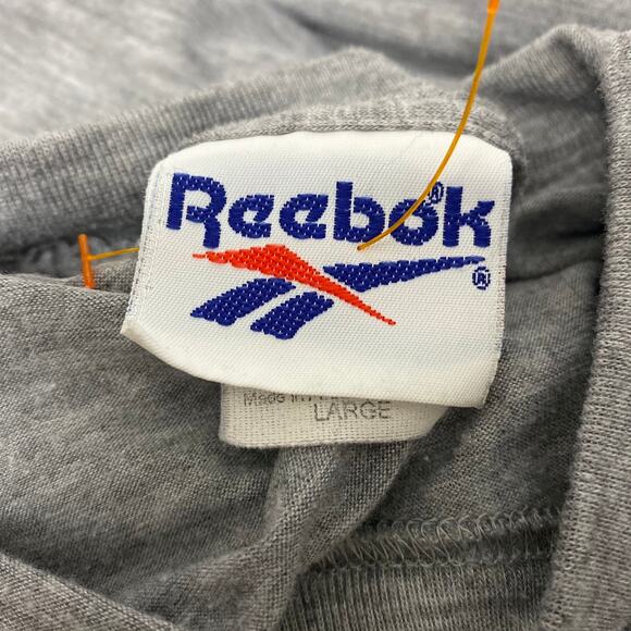 Vintage 90s reebok tee size large - Picture 4 of 4